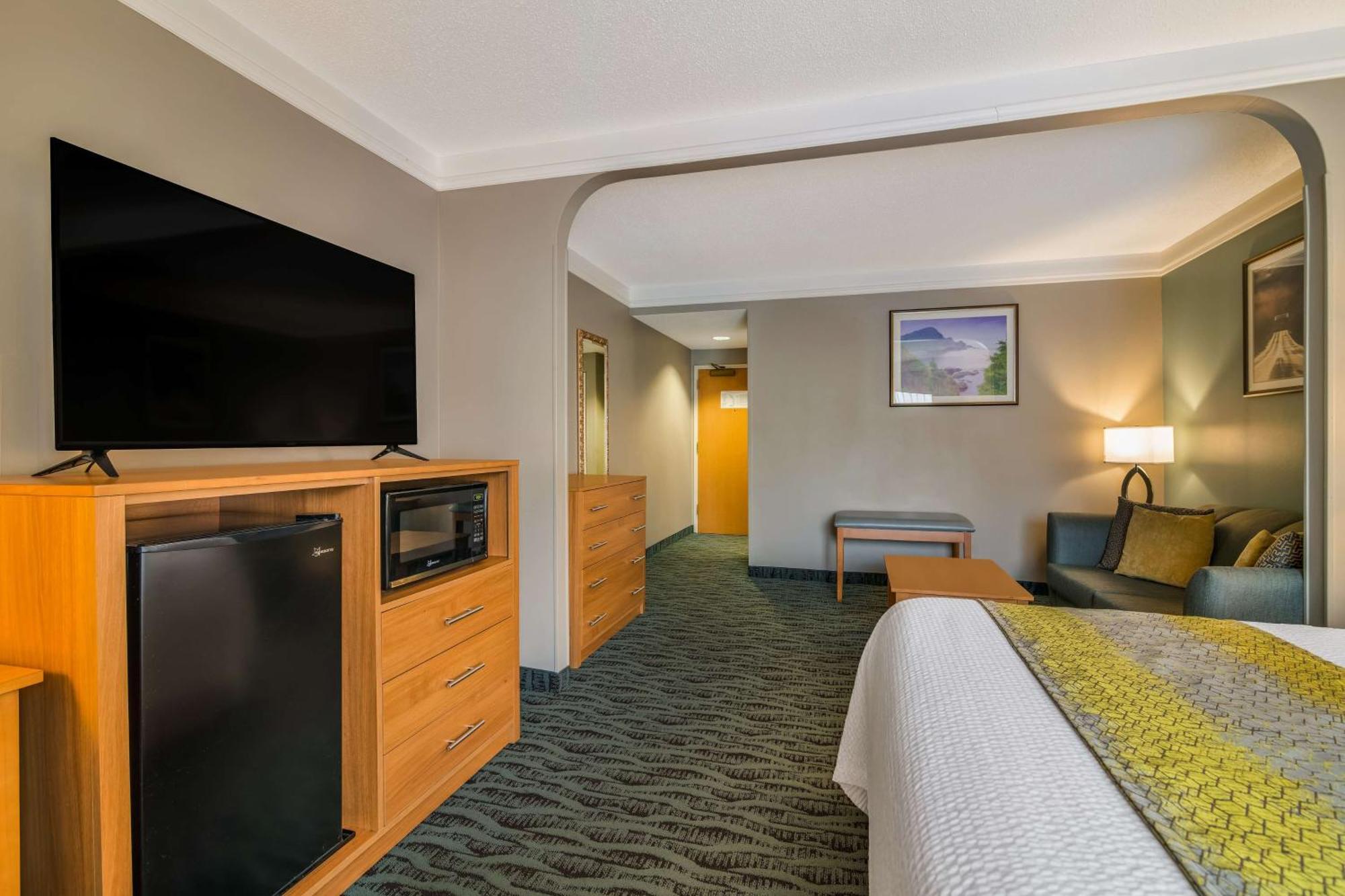 Best Western Plus Executive Court Inn & Conference Center Manchester Eksteriør billede