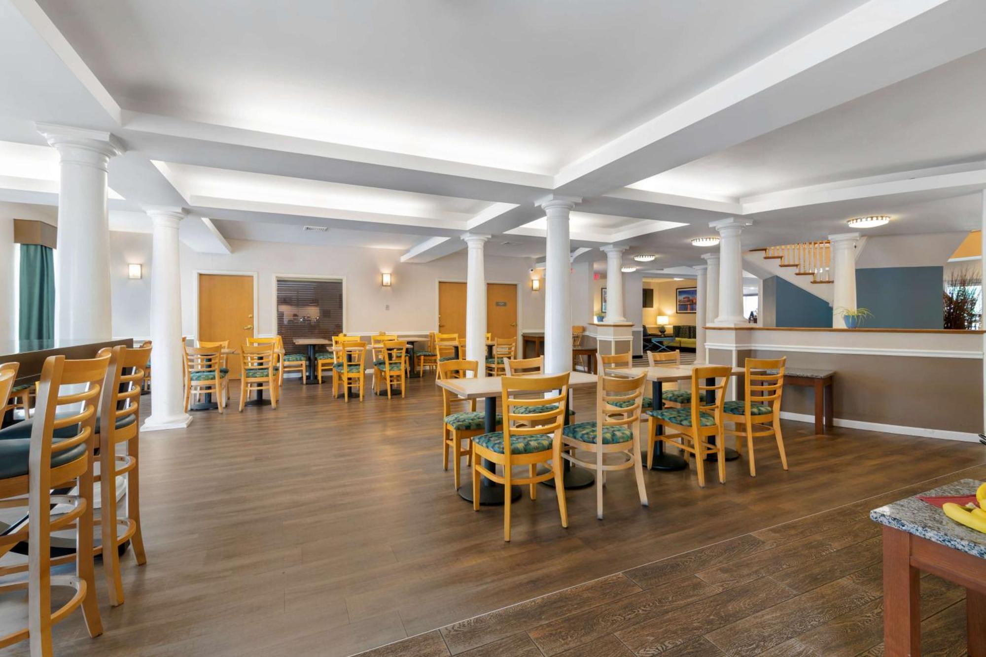 Best Western Plus Executive Court Inn & Conference Center Manchester Eksteriør billede